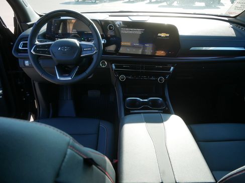 New 2026 Chevrolet Traverse Z71 w/ Enhanced Driving Package image 8