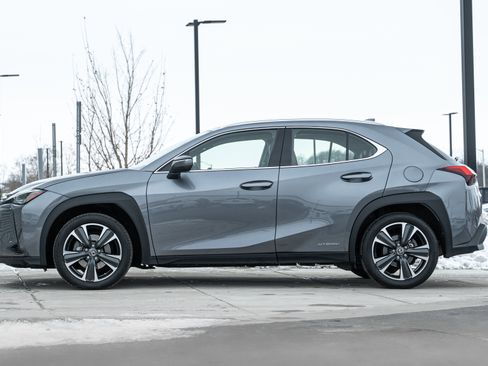 Used 2020 Lexus UX 250h w/ Premium Package image 6