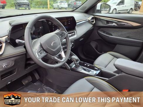 New 2025 Chevrolet TrailBlazer ACTIV w/ Convenience Package FWD image 3