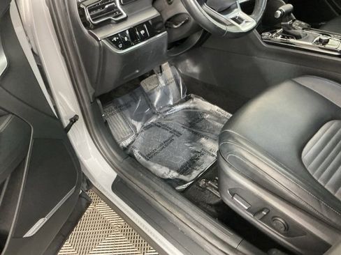 Used 2023 Kia Sportage SX image 17
