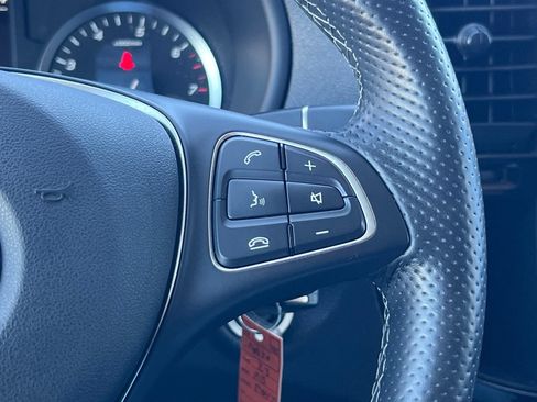 Used 2023 Mercedes-Benz Metris Passenger image 29