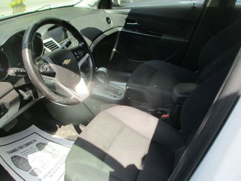 Used 2013 Chevrolet Cruze Eco FWD image 9
