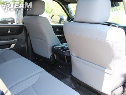 Used 2025 Toyota Tundra SR5 AWD/4WD image 24