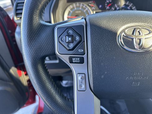 Used 2018 Toyota 4Runner SR5 Premium image 19