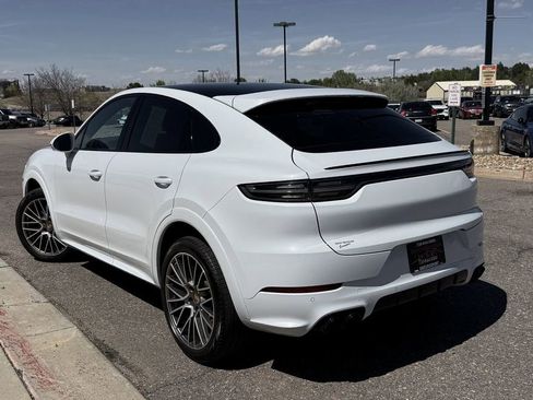 Used 2023 Porsche Cayenne Coupe AWD/4WD image 6