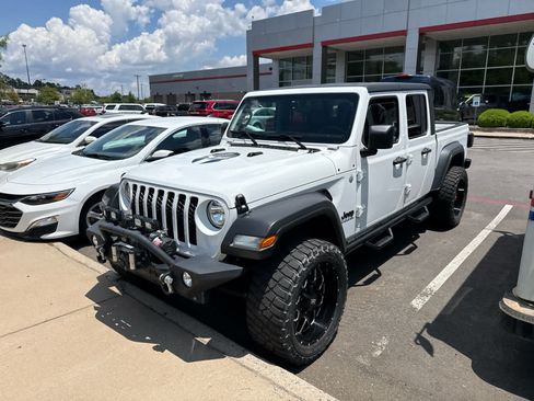 Used 2020 Jeep Gladiator Sport w/ Quick Order Package 24S AWD/4WD image 6