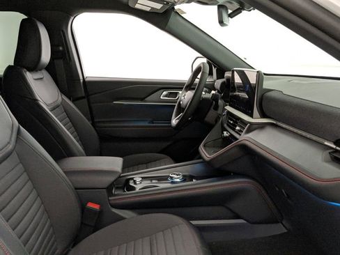 New 2025 Ford Explorer ST-Line w/ Premium Package image 39