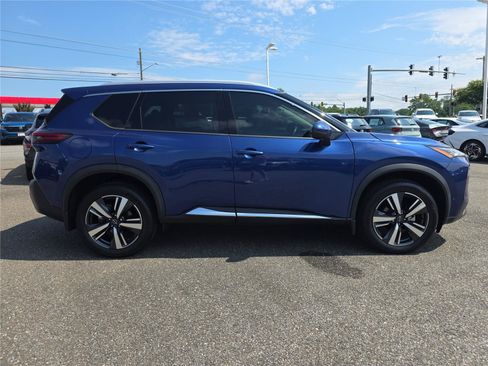 Used 2022 Nissan Rogue SL w/ SL Premium Package FWD image 7