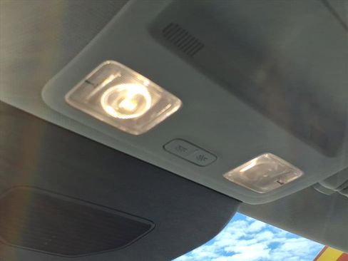 Certified 2022 Ford Escape SE w/ Convenience Package image 24