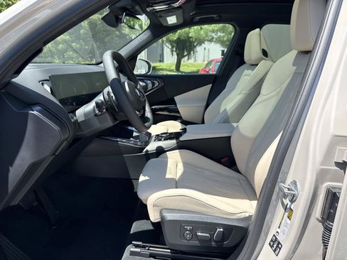 New 2026 BMW X3 xDrive30i w/ Premium Package AWD/4WD image 14