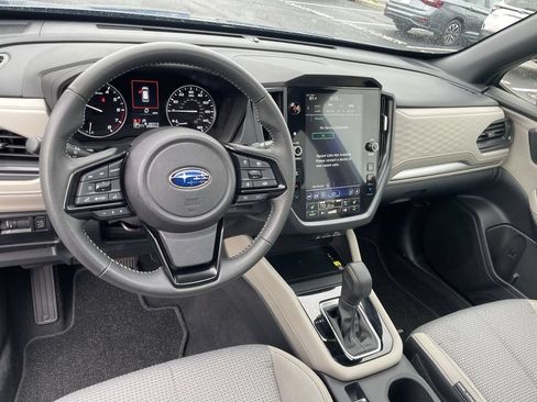 Certified 2025 Subaru Forester Premium w/ Convenience Package #2 AWD/4WD image 10
