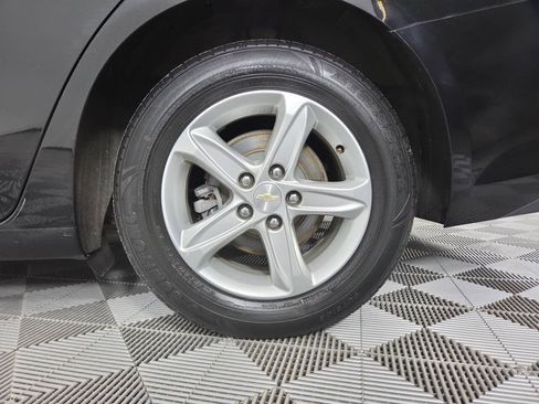 Used 2020 Chevrolet Malibu LS FWD image 11