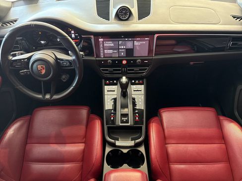 Certified 2023 Porsche Macan Turbo AWD/4WD image 7