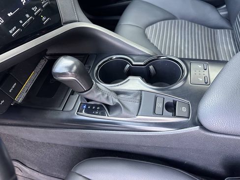 Used 2020 Toyota Camry SE w/ Audio Package AWD/4WD image 31