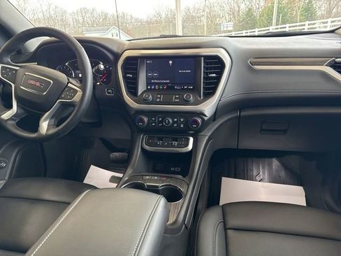 Used 2023 GMC Acadia SLT image 31