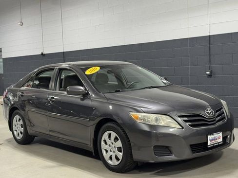 Used 2010 Toyota Camry LE FWD image 23