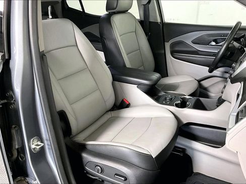 Used 2019 GMC Terrain SLT w/ Preferred Package image 7