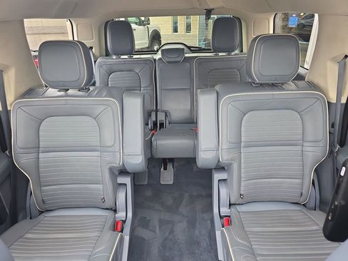 Used 2022 Lincoln Navigator Black Label image 40
