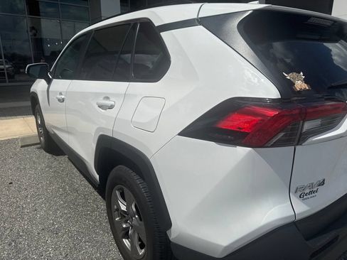Used 2025 Toyota RAV4 XLE AWD/4WD image 6