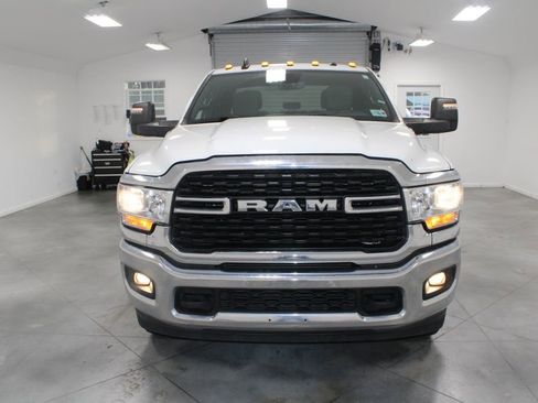 Used 2024 RAM 3500 Big Horn image 3