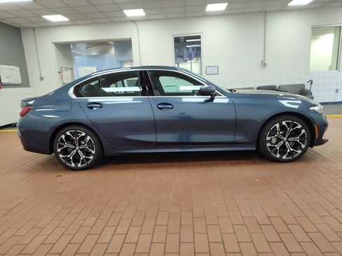 Used 2026 BMW 330i xDrive Sedan w/ Premium Package AWD/4WD image 7
