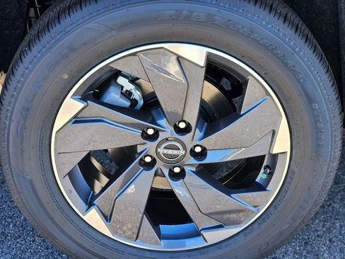 New 2026 Nissan Rogue SV image 8