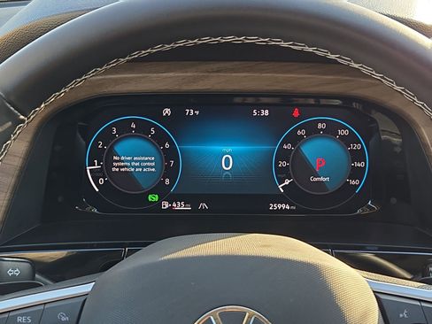 Used 2025 Volkswagen Atlas SE image 21