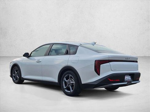 Used 2025 Kia K4 FWD image 8