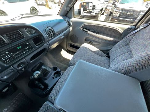Used 1999 Dodge Ram 2500 Truck 4x4 Quad Cab image 32
