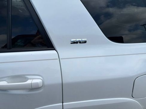 Used 2016 Toyota 4Runner SR5 Premium w/ Preferred Accessory Package AWD/4WD image 4