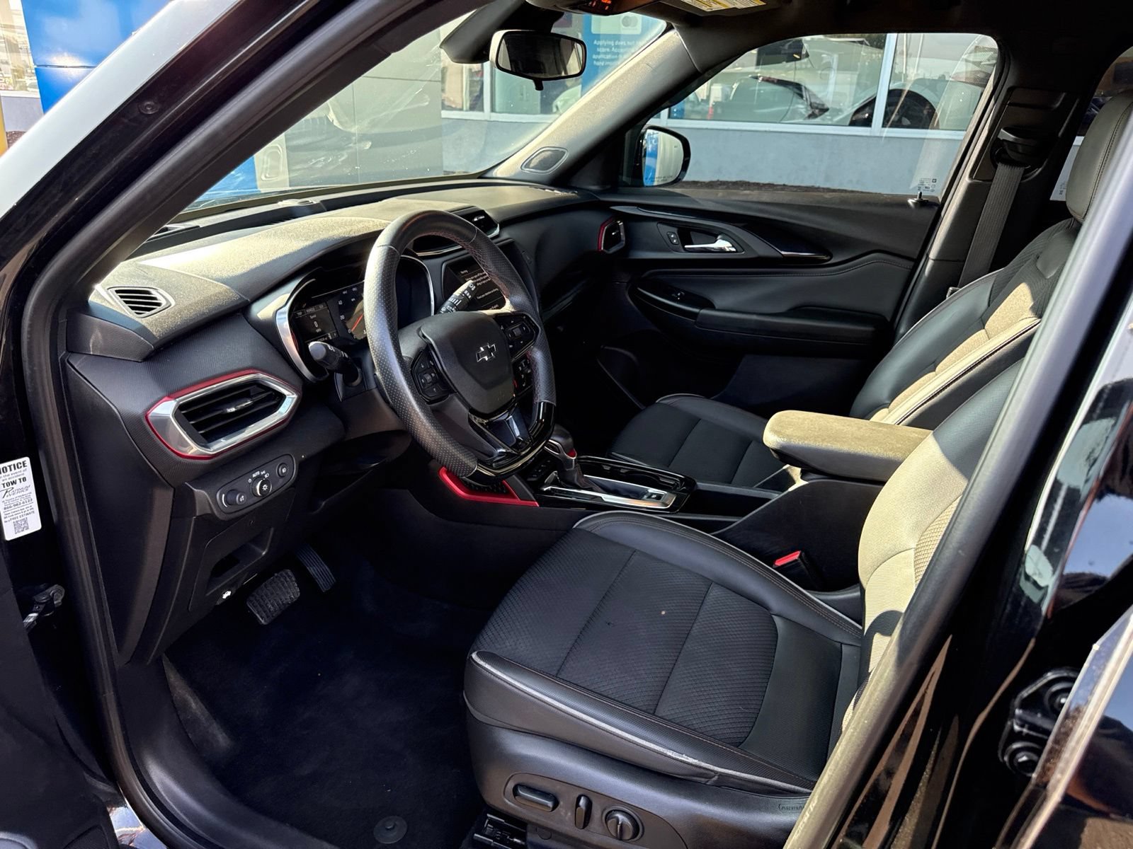 Used 2021 Chevrolet TrailBlazer RS w/ Driver Confidence Package FWD image 17