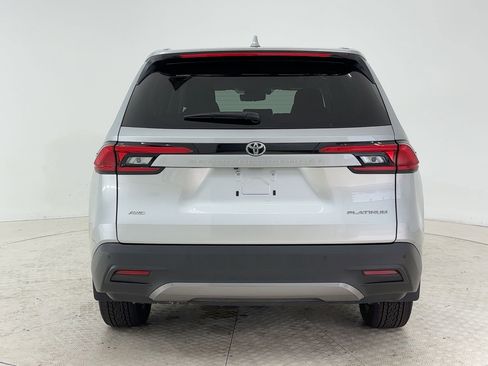 Used 2024 Toyota Grand Highlander Platinum image 9