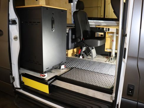 Used 2019 Mercedes-Benz Sprinter 4x4 170 image 5