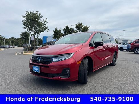 Used 2026 Honda Odyssey Sport-L image 2