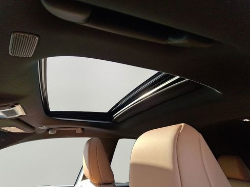 Used 2025 Lexus RX 350 Premium image 15