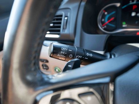 Used 2022 Honda Pilot Touring image 13