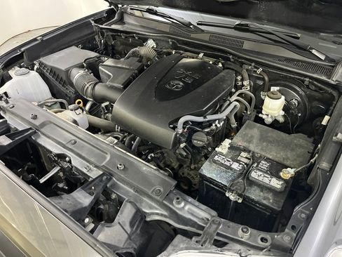 Used 2023 Toyota Tacoma SR image 12