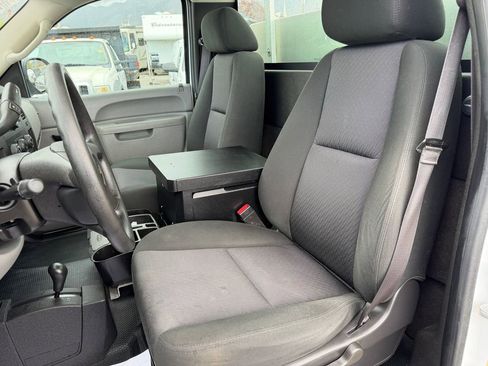Used 2013 Chevrolet Silverado 2500 W/T AWD/4WD image 13