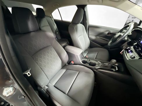 Used 2024 Toyota Corolla LE FWD image 29
