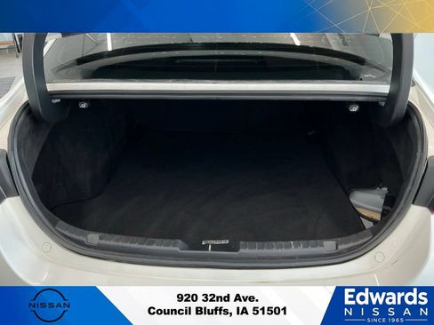Used 2023 MAZDA MAZDA3 s FWD image 9