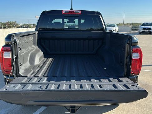 Used 2024 GMC Canyon Elevation w/ Convenience Package image 33