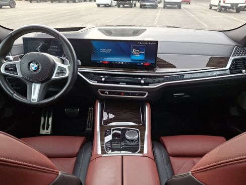 Used 2024 BMW X6 xDrive40i w/ Premium Package image 10