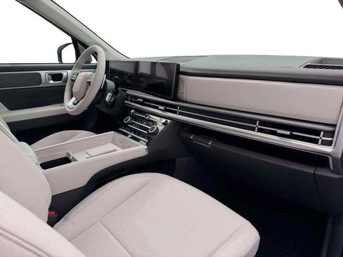 New 2026 Hyundai Santa Fe SE image 15