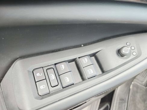 Used 2025 Jeep Grand Cherokee Laredo X RWD image 36