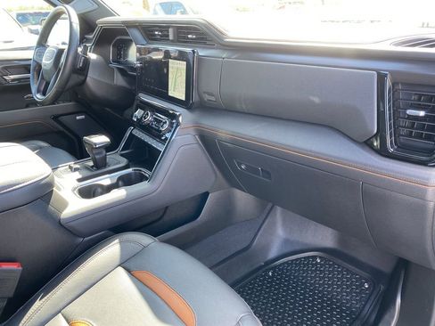 Used 2023 GMC Sierra 1500 AT4 w/ AT4 Premium Package AWD/4WD image 30