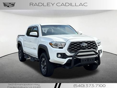 Used 2022 Toyota Tacoma TRD Off-Road image 9
