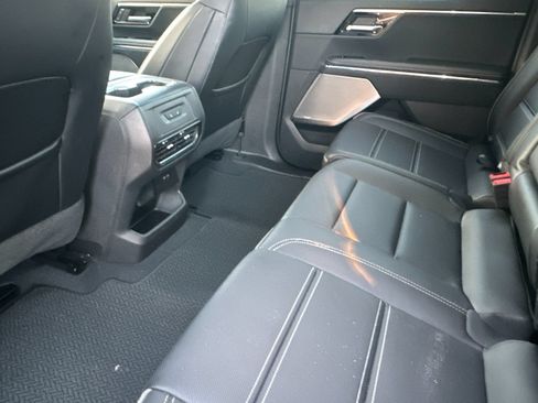 New 2025 GMC Sierra EV Denali AWD/4WD image 12