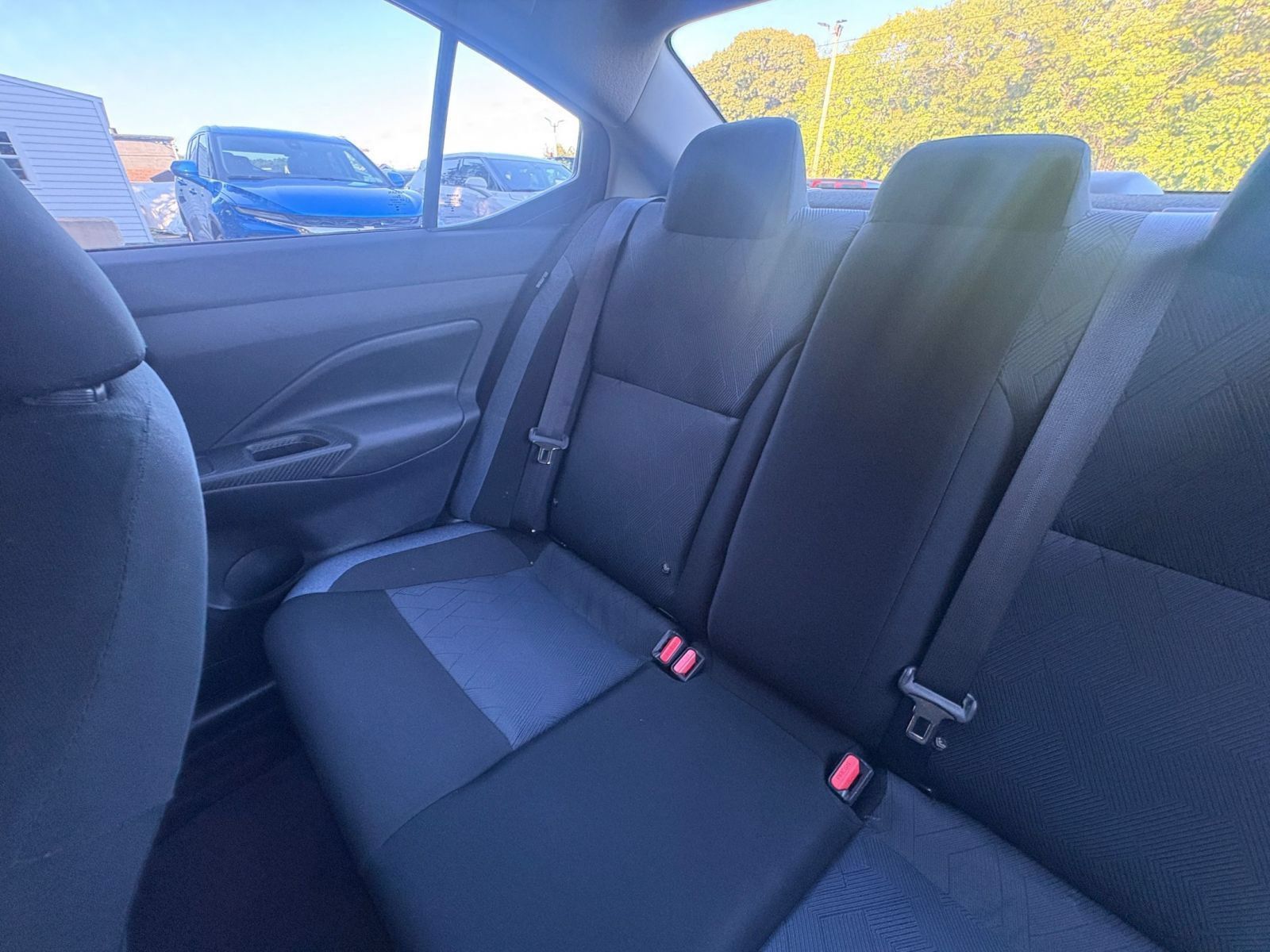 Used 2025 Nissan Versa SV FWD image 35