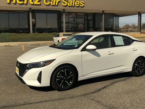 Used 2024 Nissan Sentra SV image 4