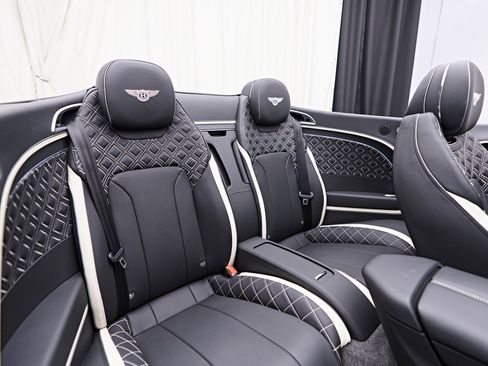 Used 2024 Bentley Continental GT Speed image 50